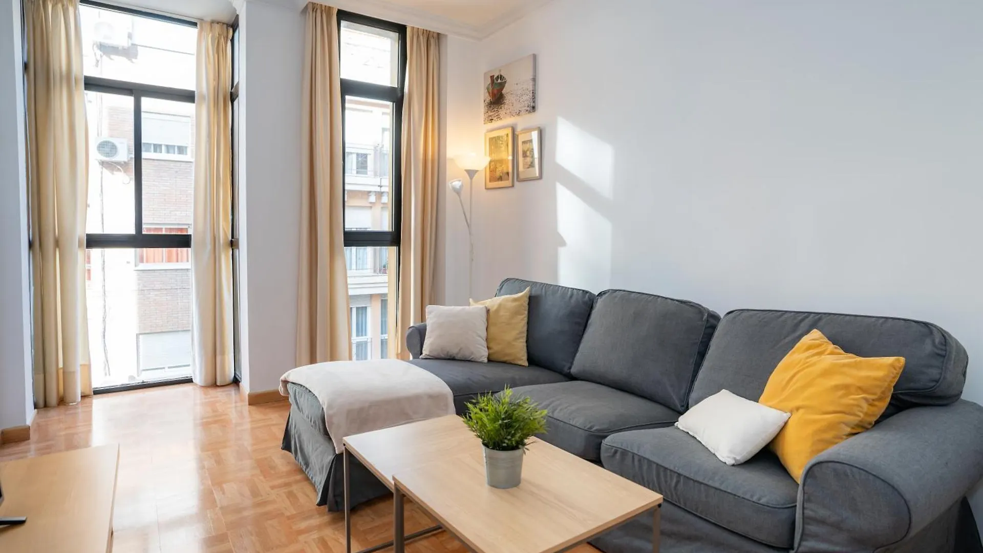 Malaga Centro Living Apartment